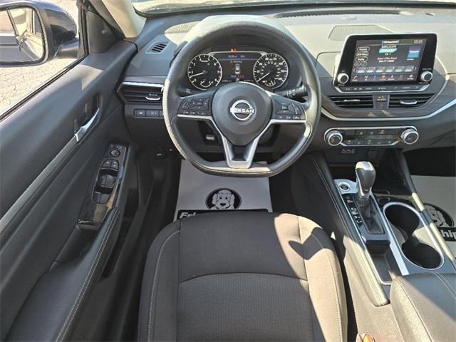 2023 Nissan Altima SV FWD
