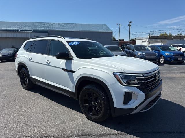 2025 Volkswagen Atlas 2.0T Peak Edition