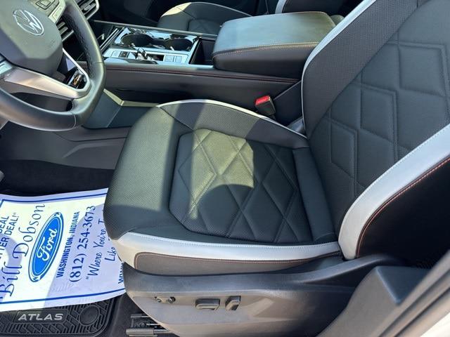 2025 Volkswagen Atlas 2.0T Peak Edition