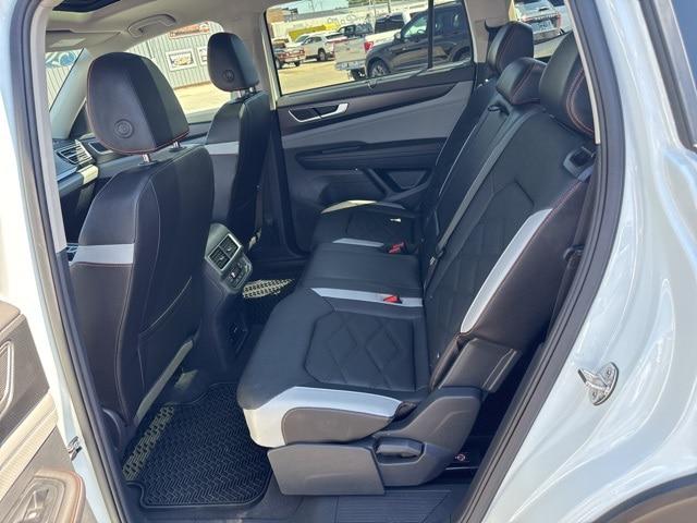 2025 Volkswagen Atlas 2.0T Peak Edition