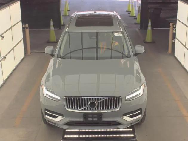 2025 Volvo XC90 B6 Plus 7-Seater