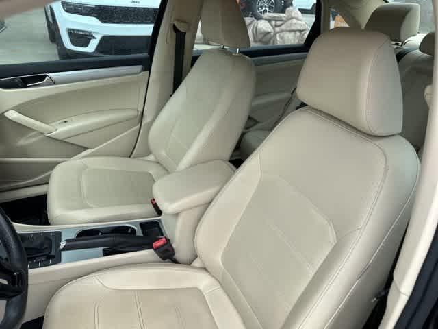 2019 Volkswagen Passat 2.0T Wolfsburg Edition