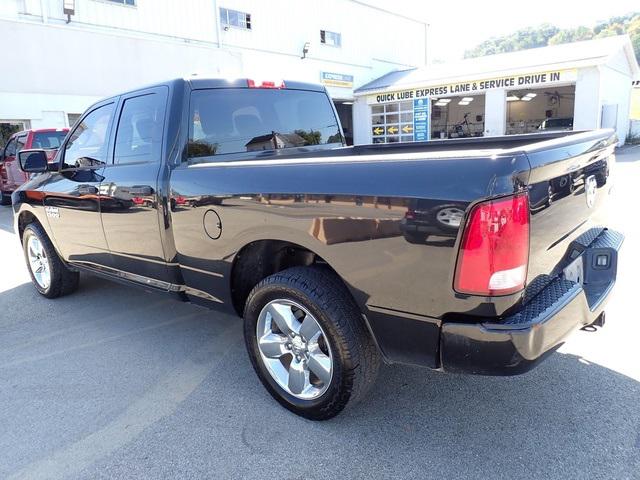 2018 RAM 1500 Express Quad Cab 4x4 64 Box