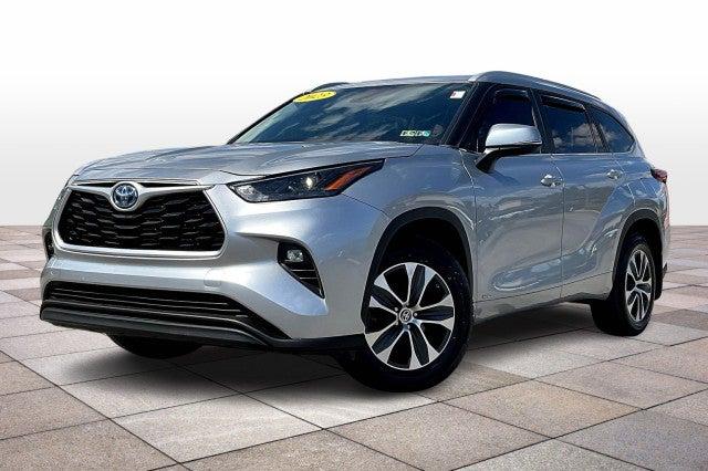2023 Toyota Highlander Hybrid XLE