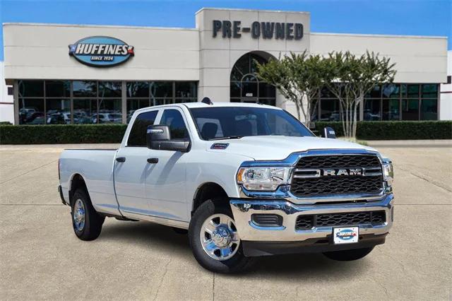 2024 RAM 2500 Tradesman Crew Cab 4x2 8 Box 2024 RAM 2500 Tradesman Crew Cab 4x2 8 Box