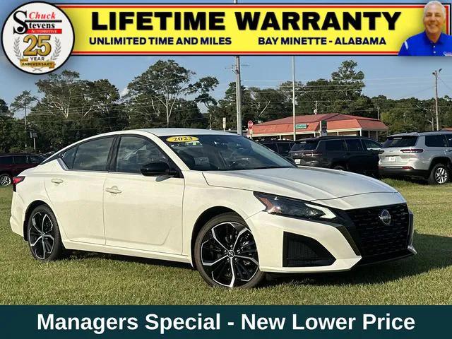 2023 Nissan Altima SR FWD 2023 Nissan Altima SR FWD