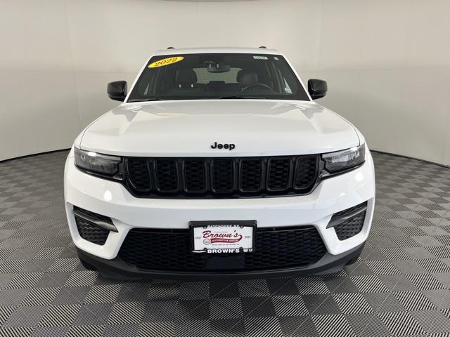 2022 Jeep Grand Cherokee Altitude 4x4