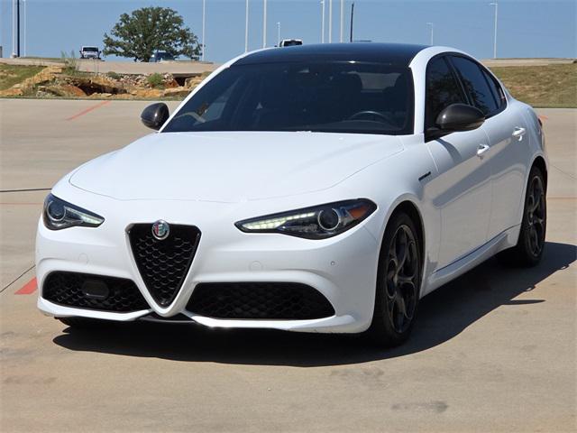 2023 Alfa Romeo Giulia Estrema AWD 2023 Alfa Romeo Giulia Estrema AWD