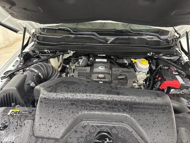 2020 RAM 3500 Laramie Crew Cab 4x4 8 Box 2020 RAM 3500 Laramie Crew Cab 4x4 8 Box