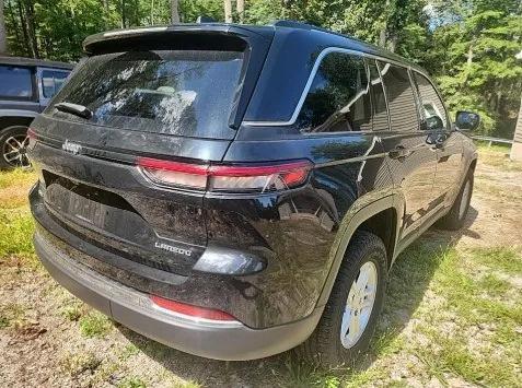 2023 Jeep Grand Cherokee Laredo 4x4
