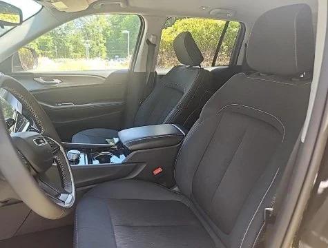 2023 Jeep Grand Cherokee Laredo 4x4