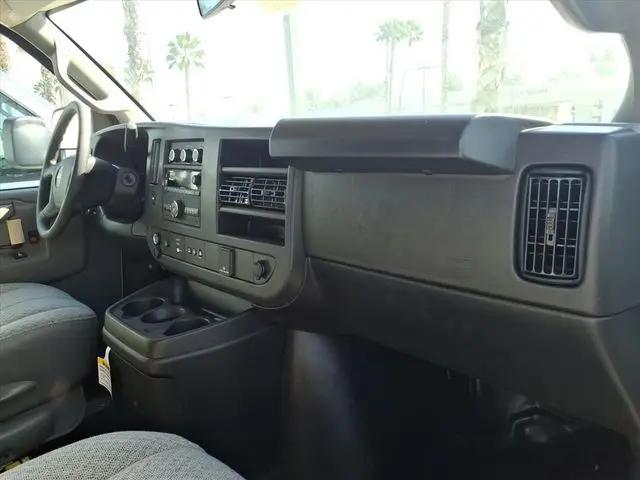 2025 GMC Savana Cargo RWD 2500 Regular Wheelbase Work Van