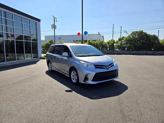 2020 Toyota Sienna LE