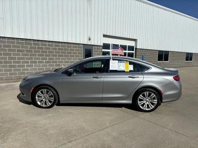 2015 Chrysler 200 Limited