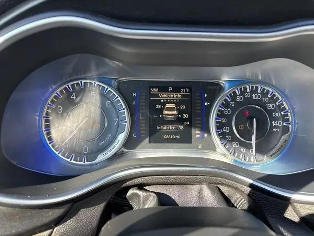 2015 Chrysler 200 Limited