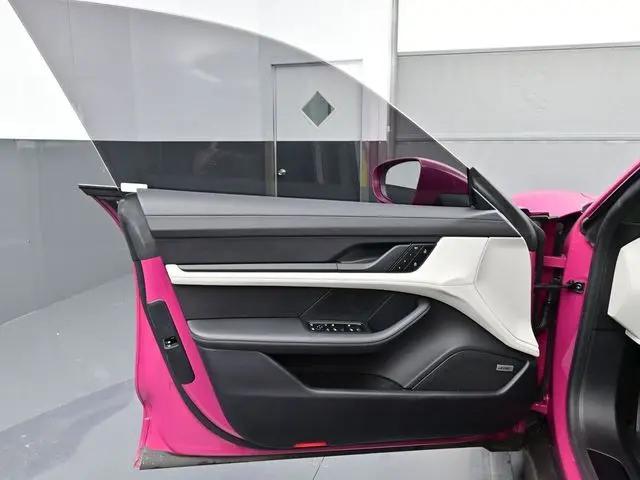 2024 Porsche Taycan GTS