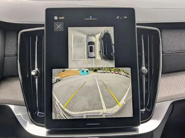 2026 Volvo XC90 Ultra, B6 AWD Gas (mild hybrid), Gasoline, Bright, 7 Seats