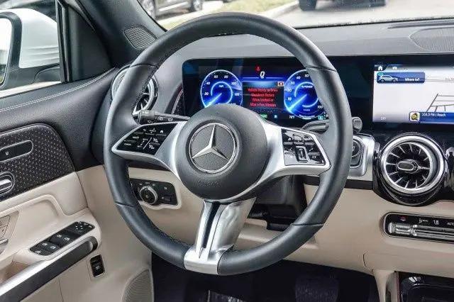 2024 Mercedes-Benz EQB 300 4MATIC