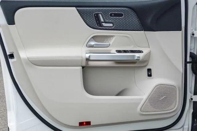 2024 Mercedes-Benz EQB 300 4MATIC