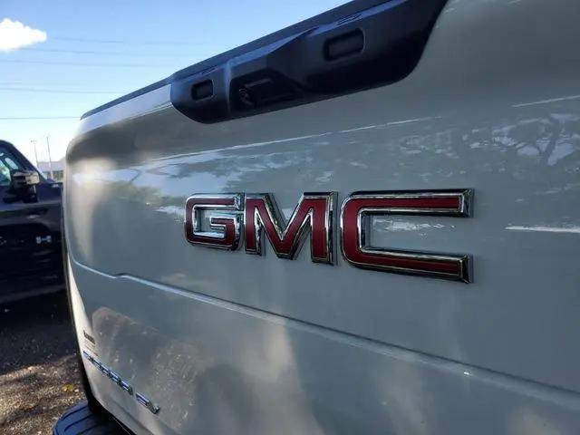 2026 GMC Sierra Standard Range Elevation