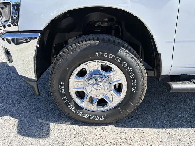 2026 Ram 2500 Tradesman Crew Cab 4x4 64 Box