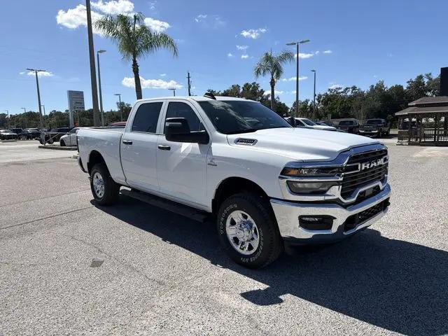 2026 Ram 2500 Tradesman Crew Cab 4x4 64 Box
