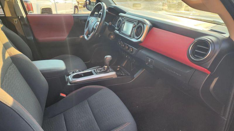 2019 Toyota Tacoma SR5 V6