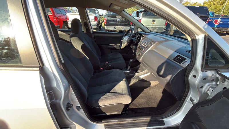 2010 Nissan Versa 1.8S