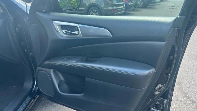 2020 Nissan Pathfinder SL 4WD