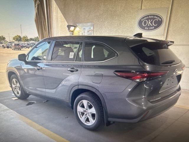 2024 Toyota Highlander LE