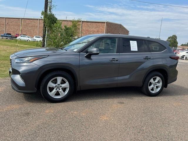 2024 Toyota Highlander LE
