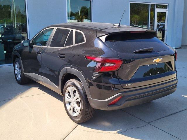 2025 Chevrolet Trax FWD LS