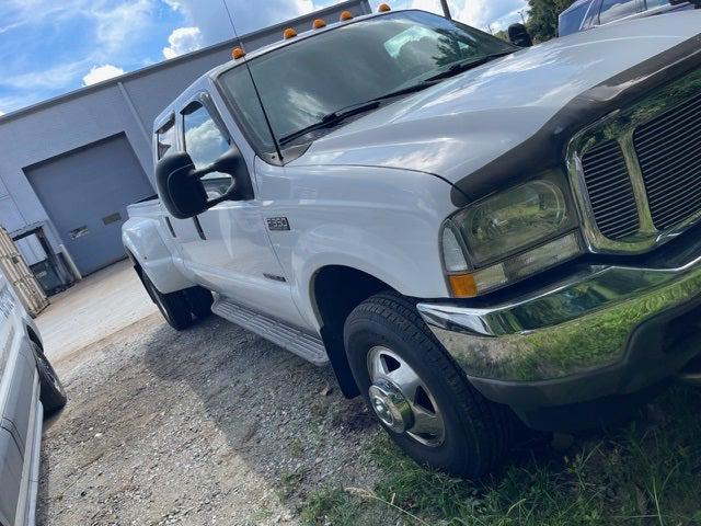2002 Ford F-350 Lariat DRW