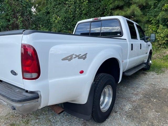 2002 Ford F-350 Lariat DRW