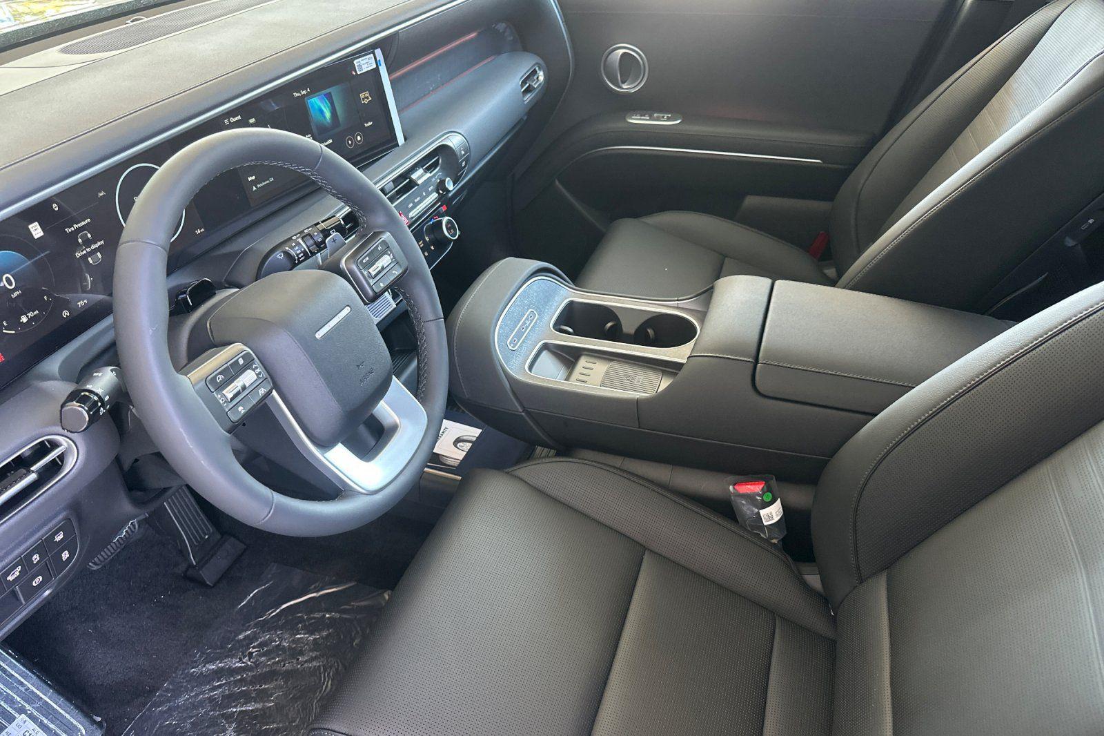 2026 Hyundai Palisade Limited - Photo 10
