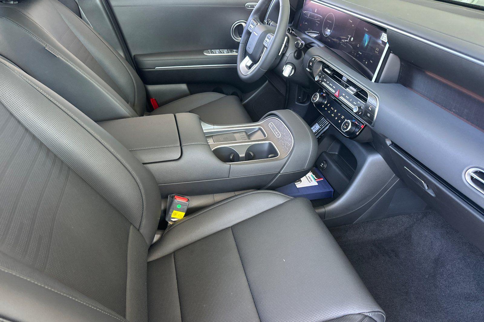 2026 Hyundai Palisade Limited - Photo 17
