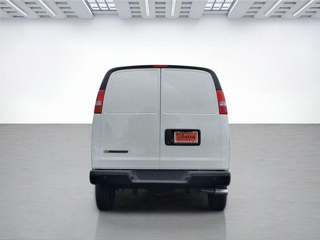 2025 Chevrolet Express Cargo Van RWD 2500 Extended Wheelbase WT
