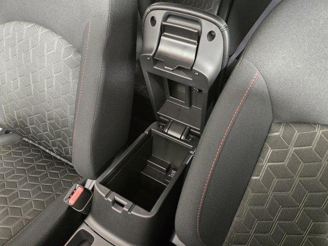 2025 Mitsubishi Outlander Sport 2.0 LE