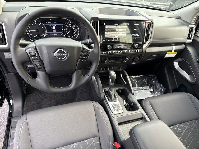2026 Nissan Frontier Crew Cab Long Bed SV 4x4