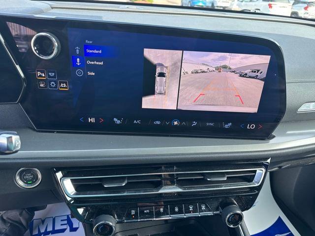 2024 Chevrolet Traverse AWD LT