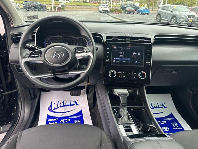 2022 Hyundai Tucson SE