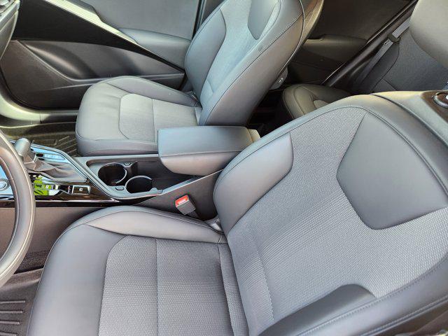 2024 Kia Niro EX