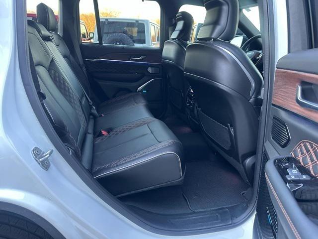 2024 Jeep Grand Cherokee Summit 4x4
