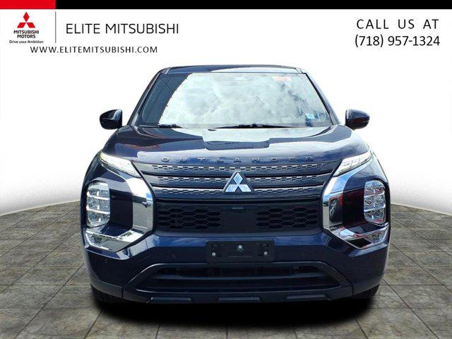 2022 Mitsubishi Outlander Black Edition 2WD