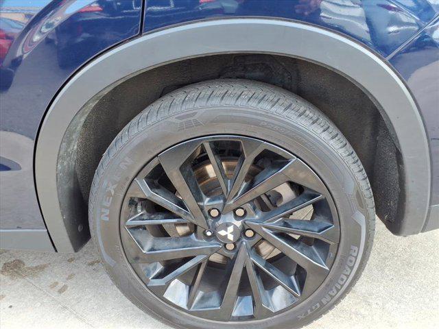 2022 Mitsubishi Outlander Black Edition 2WD