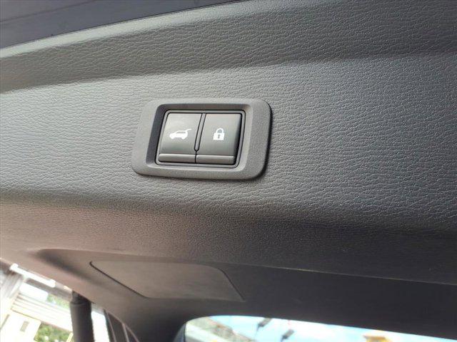 2022 Mitsubishi Outlander Black Edition 2WD