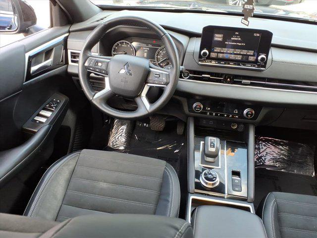2022 Mitsubishi Outlander Black Edition 2WD