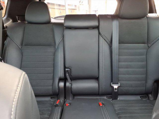 2022 Mitsubishi Outlander Black Edition 2WD