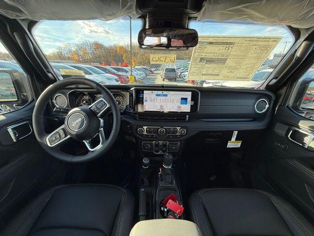 2026 Jeep Wrangler 4-Door Sahara 4x4