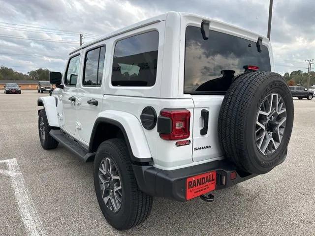 2026 Jeep Wrangler 4-Door Sahara 4x4